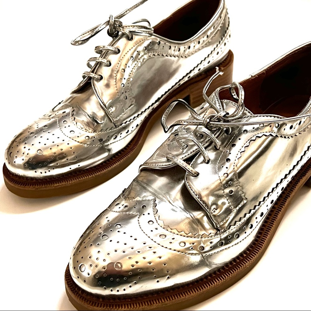 Jeffrey Campbell Silver Tone GERSHWIN Lace Up Loafers B15/9